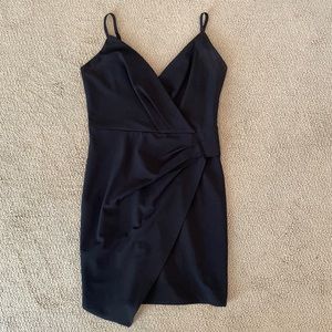 Black short dress, with side gather and zipper back